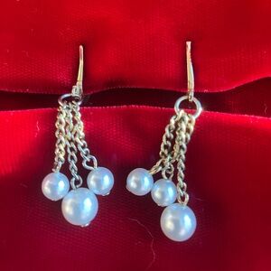 Vintage Faux Pearl Gold Tone Dangle Clip On Earrings